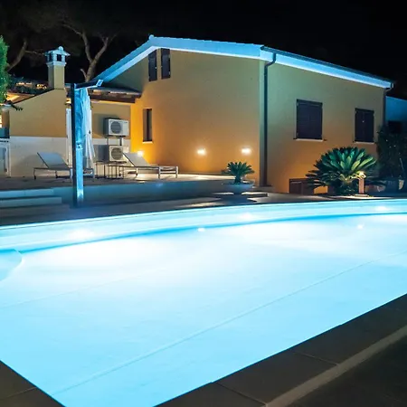 Fenicottero - Exclusive Private With Pool Porto Pino