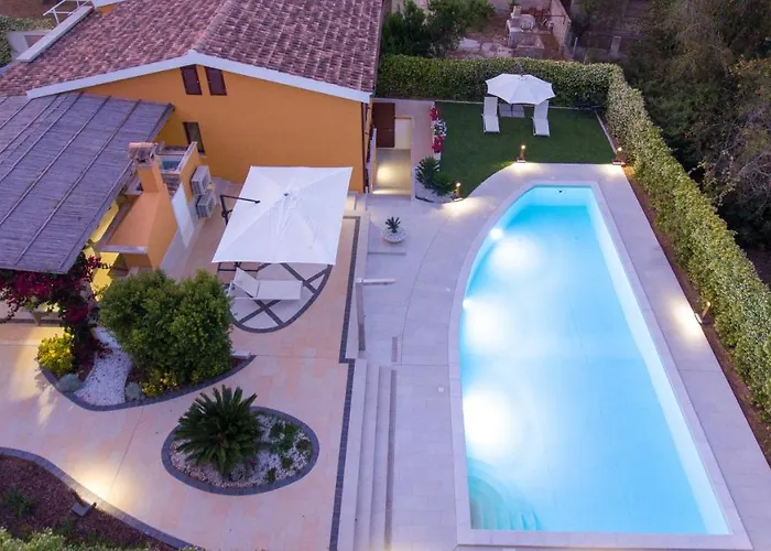 Villa Fenicottero - Exclusive Private With Pool Porto Pino