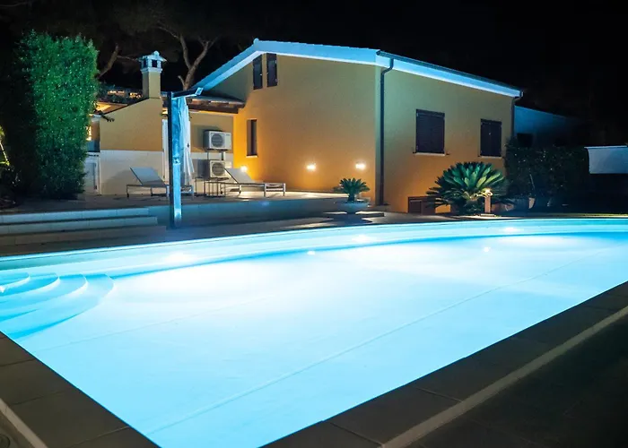 Fenicottero - Exclusive Private With Pool Porto Pino